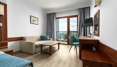 Alua Helios Bay
