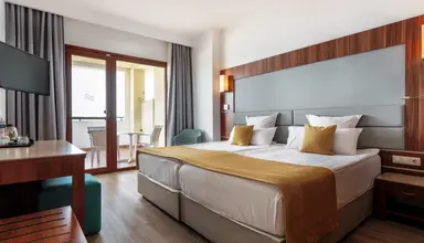 Alua Helios Bay