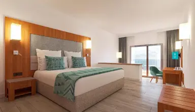 Alua Helios Bay