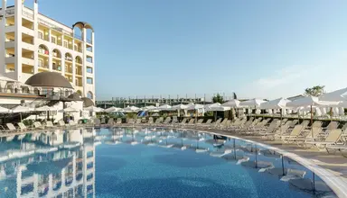 Alua Helios Bay