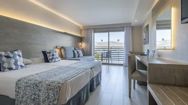 Alua Palmanova Bay