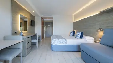 Alua Palmanova Bay