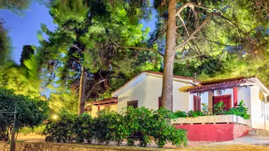 Alykes Park Bungalows & Apartments