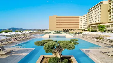 Amada Colossos Resort
