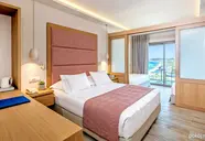 Amada Colossos Resort