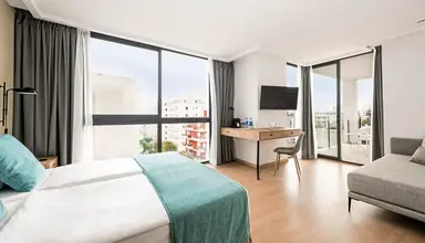 Amarac Suites