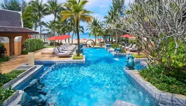 Amari Vogue Resort