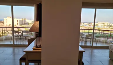 Amarina Queen Resort