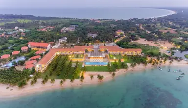 Amaya Beach Passikudah
