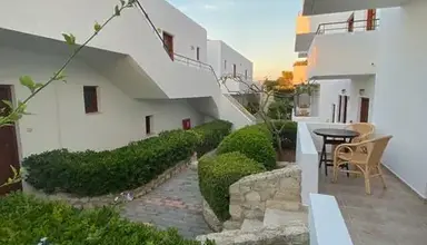 Amazones Village Suites