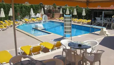 Amazones Villas Apartments