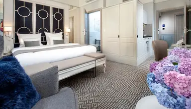Amber Design Residence