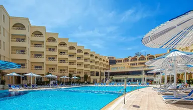 AMC Royal Hotel & Spa