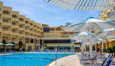 AMC Royal Hotel & Spa 