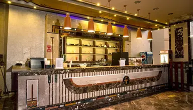 AMC Royal Hotel & Spa