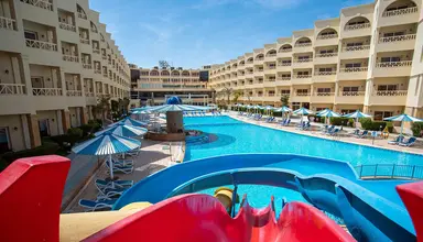 AMC Royal Hotel & Spa