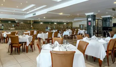 AMC Royal Hotel & Spa 