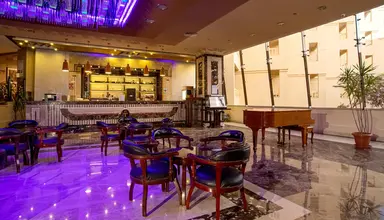 AMC Royal Hotel & Spa