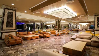 AMC Royal Hotel & Spa