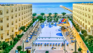 AMC Royal Hotel & Spa 