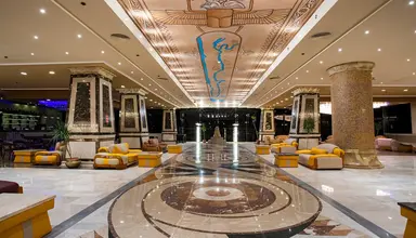 AMC Royal Hotel & Spa