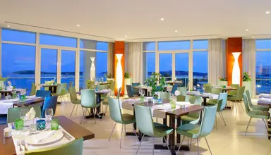 Amfora Hvar Grand Beach Resort (Hvar)