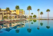 Amira Luxury Resort