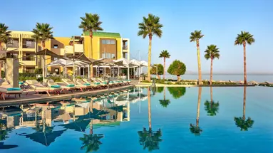 Amira Luxury Resort