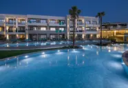 Amira Luxury Resort