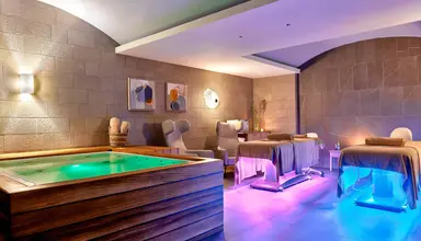 Amira Luxury Resort