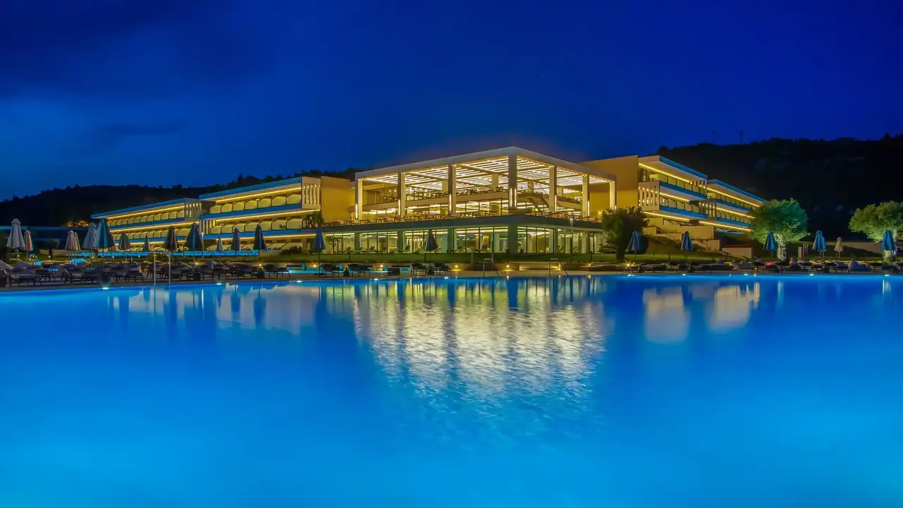Ammoa Luxury & Spa Resort