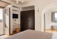 Ammothines Cycladic Suites