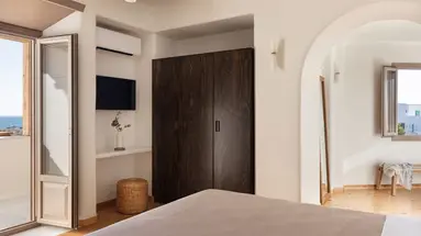 Ammothines Cycladic Suites
