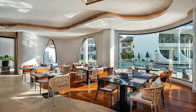 Amora Beach Resort