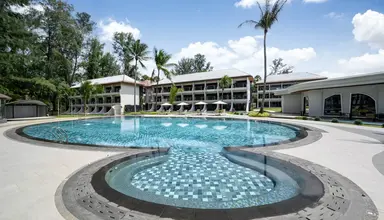 Amora Beach Resort