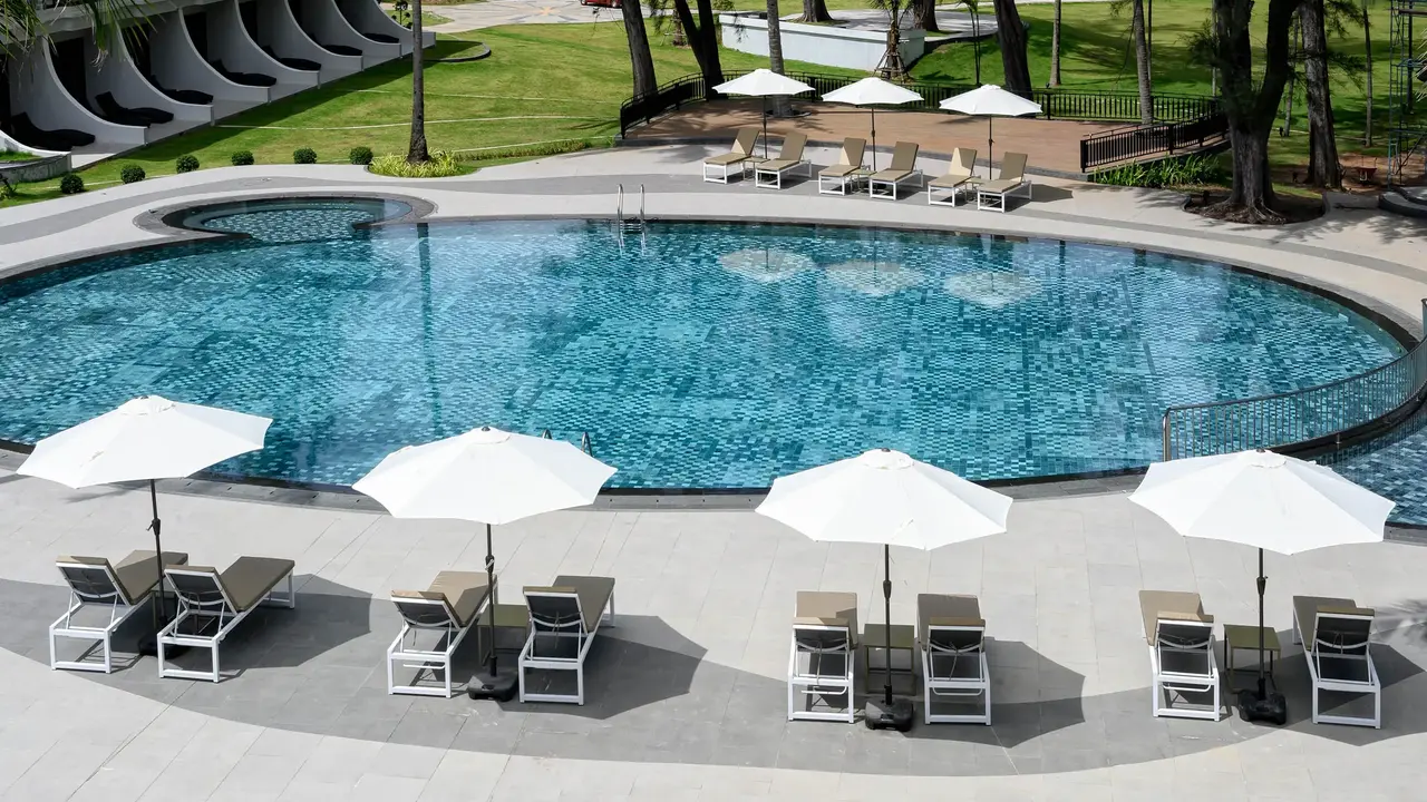 Amora Beach Resort