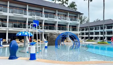 Amora Beach Resort