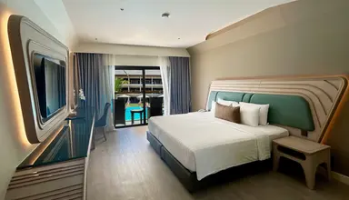 Amora Beach Resort