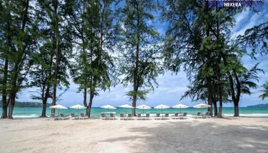 Amora Beach Resort