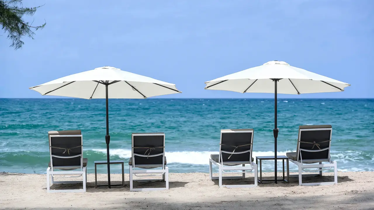 Amora Beach Resort