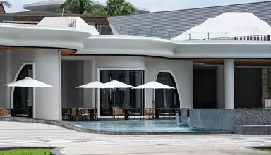 Amora Beach Resort