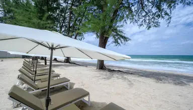 Amora Beach Resort