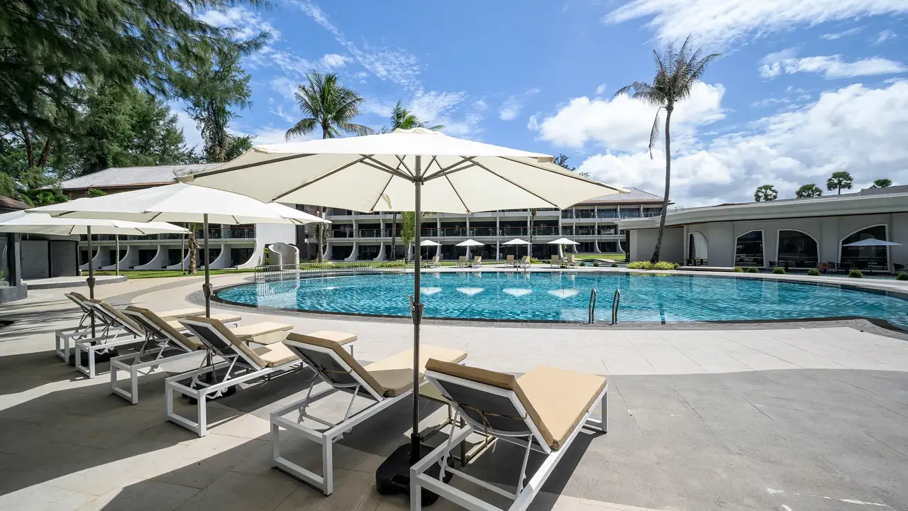 Amora Beach Resort