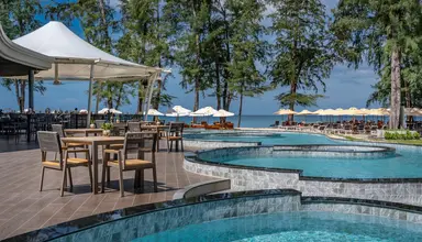 Amora Beach Resort