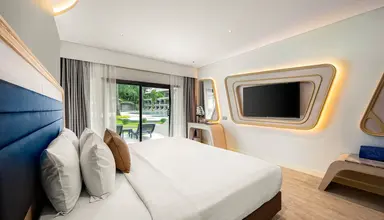 Amora Beach Resort
