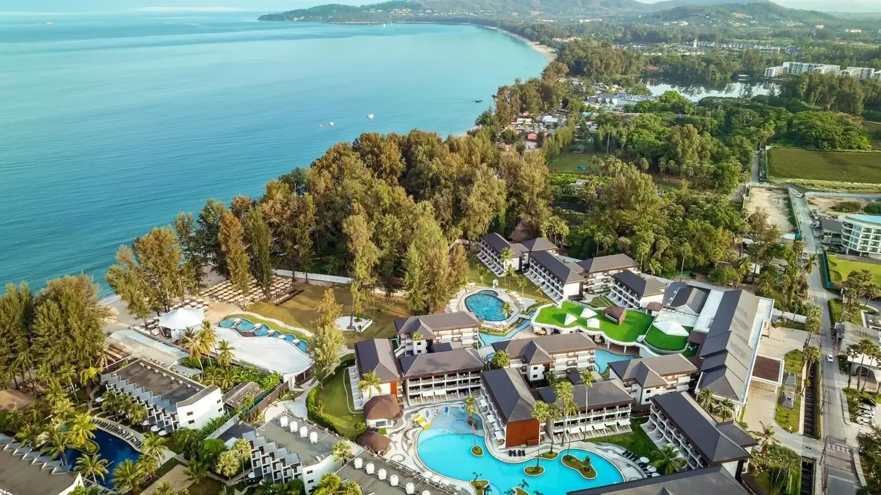 Amora Beach Resort