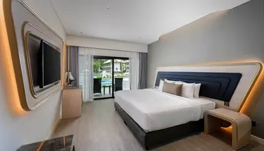 Amora Beach Resort