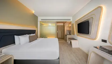 Amora Beach Resort