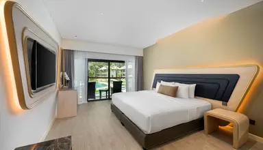 Amora Beach Resort