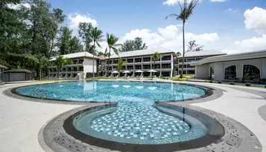 Amora Beach Resort